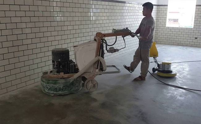Hardening, polishing the floor